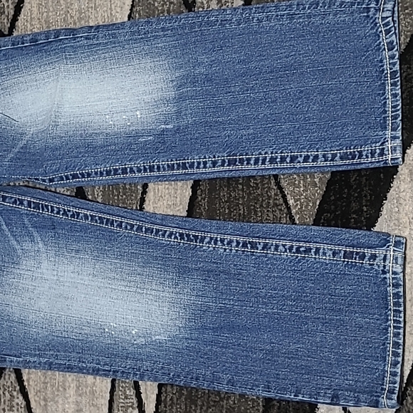 ROCK REVIVAL EMILIE EMBROIDERED BOYFRIEND CROP DENIM JEAN - Picture 9 of 16